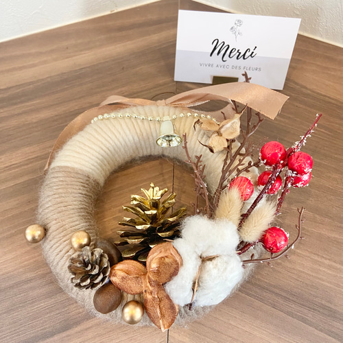 毛糸のふわふわリース クリスマスリース 飾り リース merci 通販