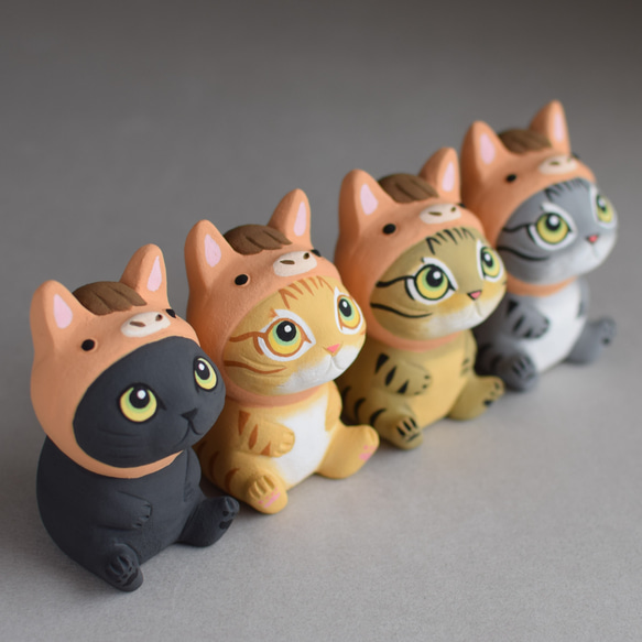 ２０２６干支　午（うま）年帽子をかぶった猫【受注制作１１月末発送予定】 1枚目の画像