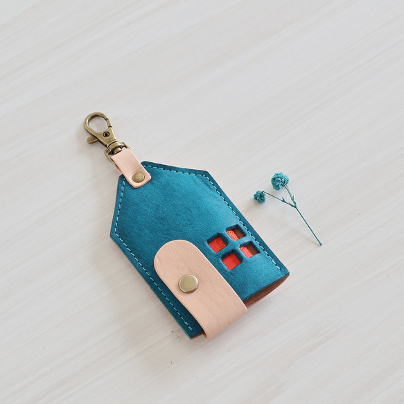 お守り袋(家) LF-062 マルゴー革×ヌメ革 レザー お守りケース 御守 お守り入れ キーホルダー 5枚目の画像