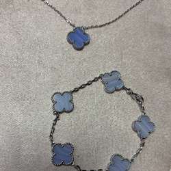 クローバーブレスレット　カルセドニー クローバーブレスレット カルセドニー ヴァンクリーフ&アーペル