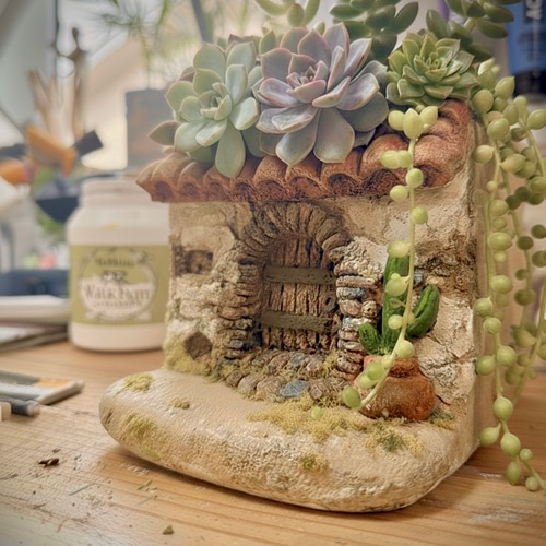 モルタルデコ鉢 | 地中海・メキシコ風のミニチュアハウス「赤瓦と石畳