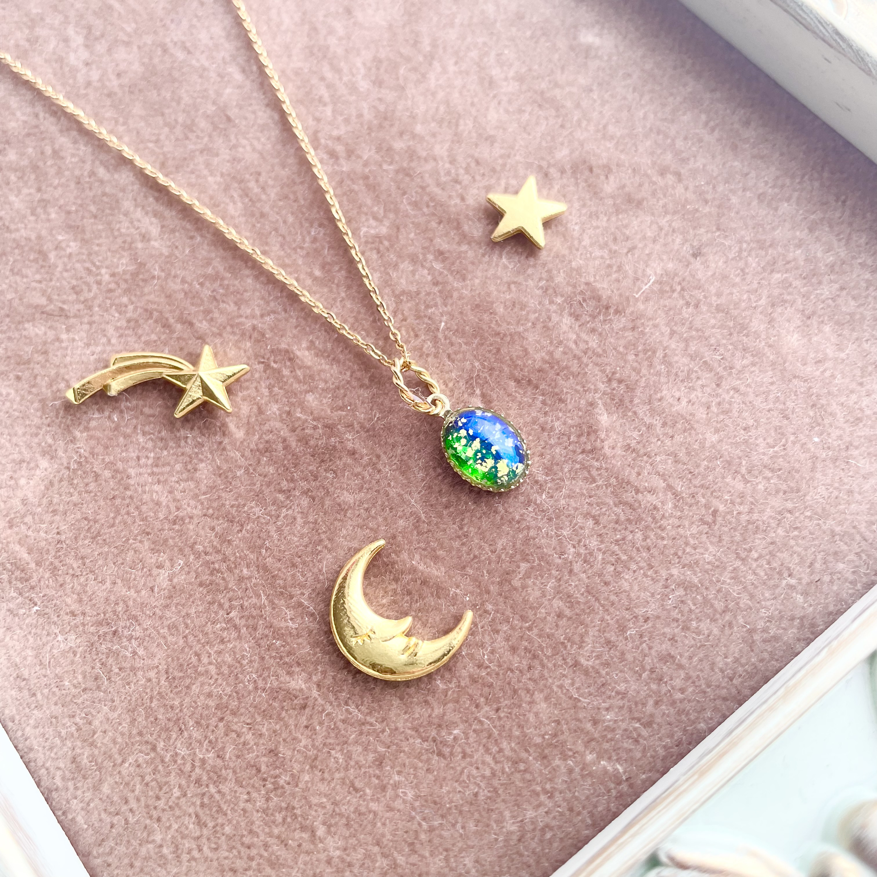 ドイツ製ヴィンテージ＊ドラゴンズブレス ネックレス【Blue Green Mix】