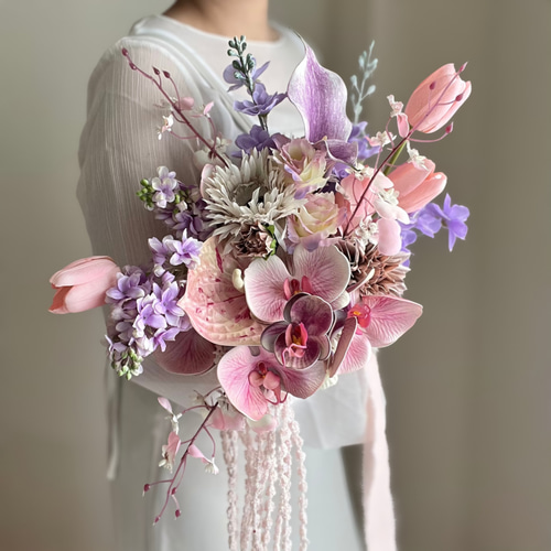 ピンク紫のニュアンスカラーにアマランサスを入れてクラシカルな