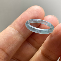 L14-127 細身 高氷種 薄水青 7.0号 グアテマラ産 A貨 本翡翠 くりぬき 4枚目の画像