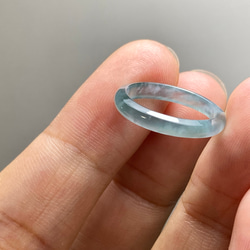 L14-127 細身 高氷種 薄水青 7.0号 グアテマラ産 A貨 本翡翠 くりぬき 2枚目の画像