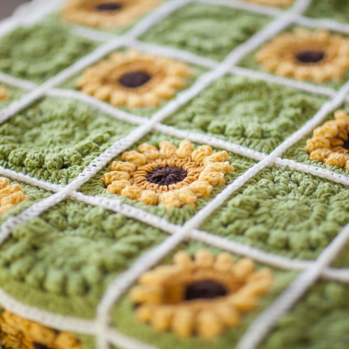 かぎ針編み お花 モチーフ編み ひざ掛け❁向日葵ひまわりヒマワリ