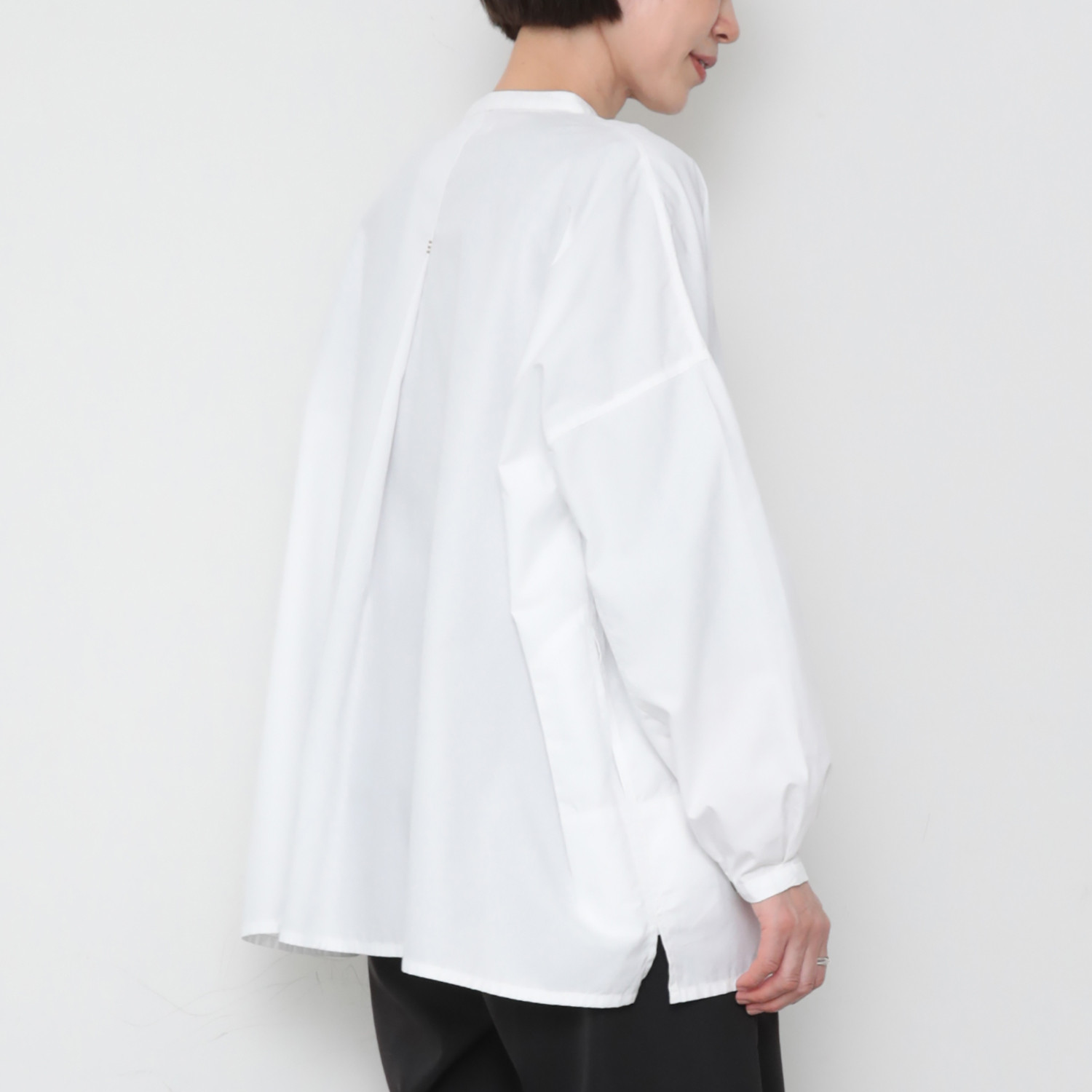 NO.99 shirts / white