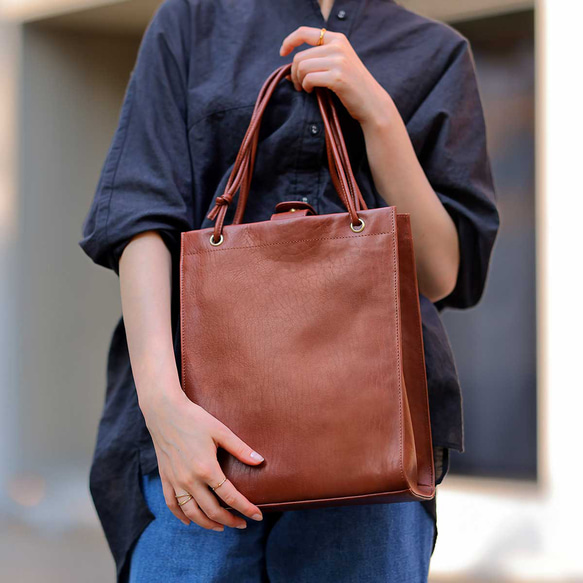 縦型 トート 肩掛け 2Way 紐調整 バッグ 本革 イタリアンレザー