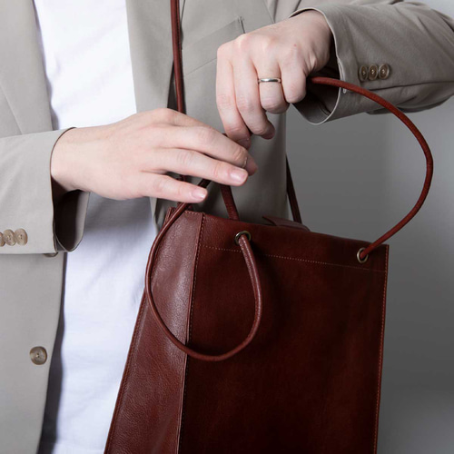 縦型 トート 肩掛け 2Way 紐調整 バッグ 本革 イタリアンレザー