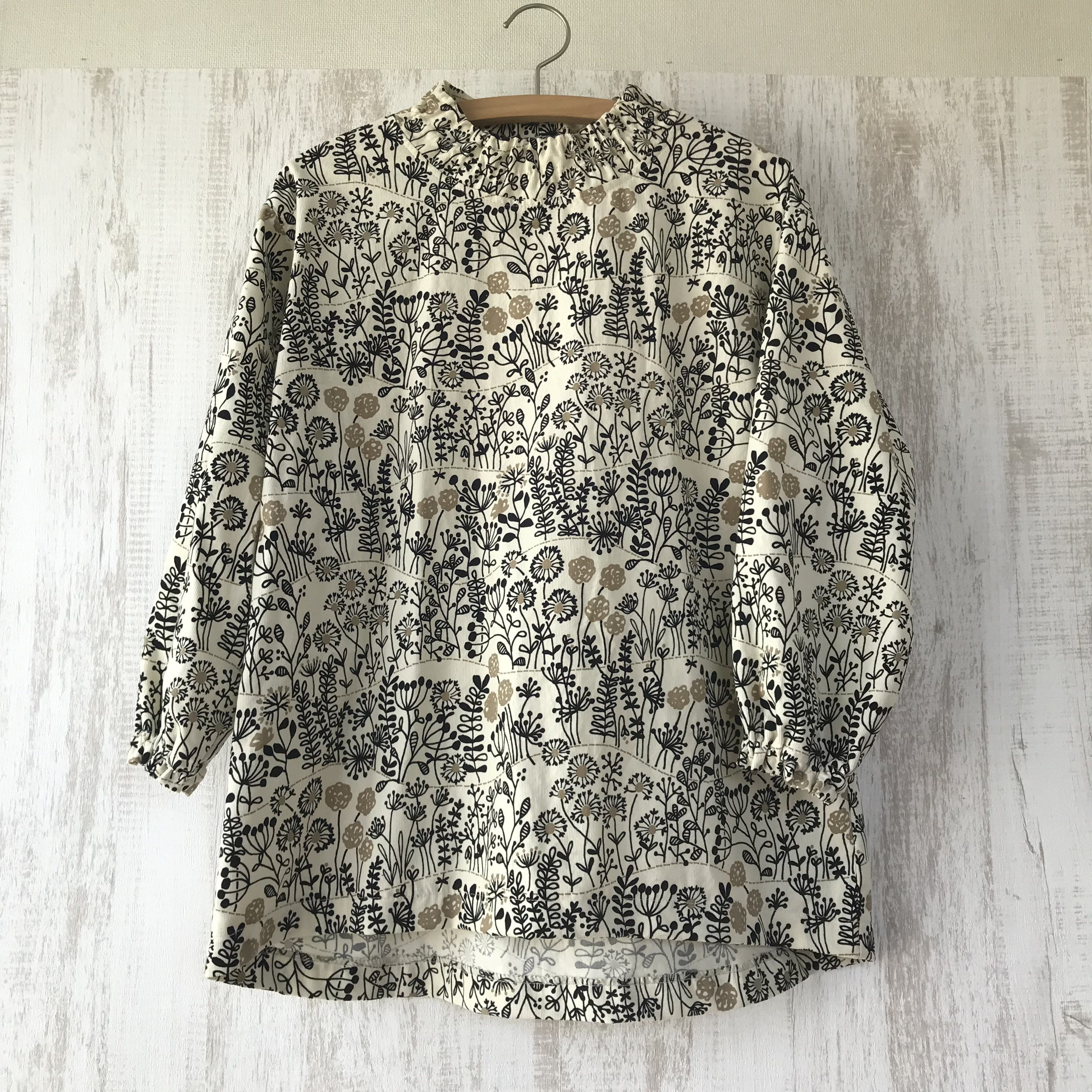 細コール天　花柄　ゆったり　ブラウス　[生成]