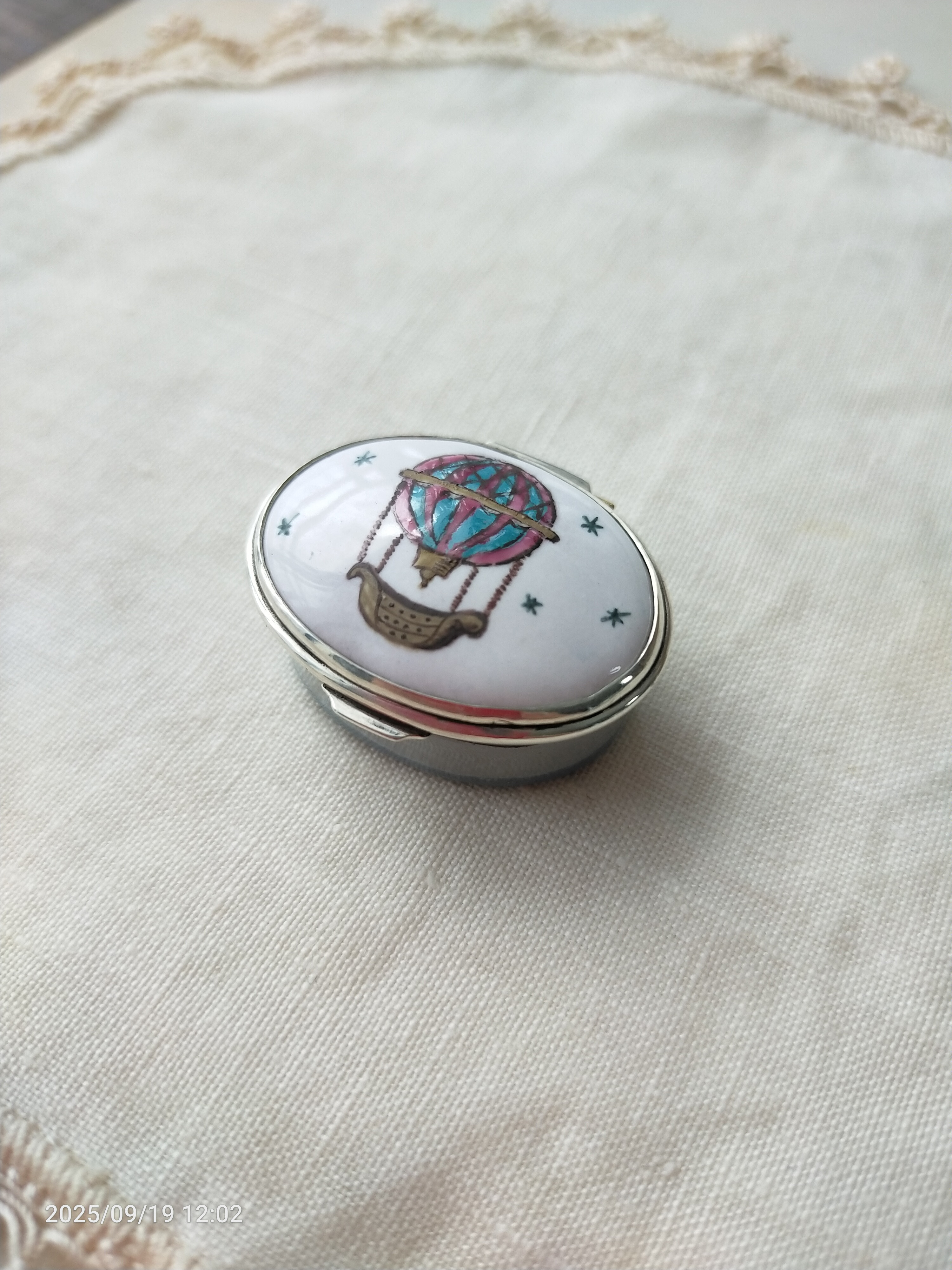 気球のエナメルメモリアルボックス