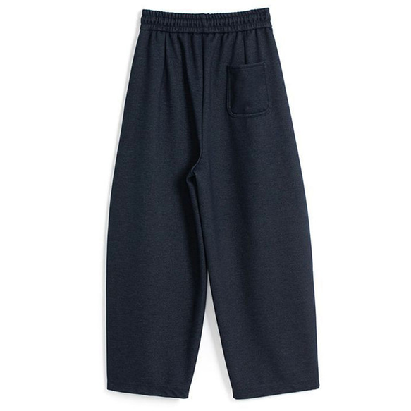 高密度のアセテートとウール混紡、9分丈ゆとりバナナパンツ。日常にさりげない上品さを添えます。2色L723 3枚目の画像