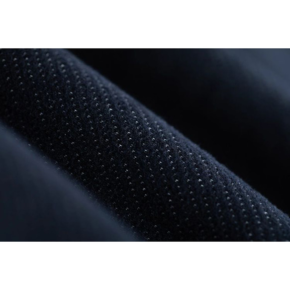 高密度のアセテートとウール混紡、9分丈ゆとりバナナパンツ。日常にさりげない上品さを添えます。2色L723 13枚目の画像