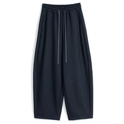 高密度のアセテートとウール混紡、9分丈ゆとりバナナパンツ。日常にさりげない上品さを添えます。2色L723 2枚目の画像