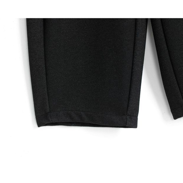 高密度のアセテートとウール混紡、9分丈ゆとりバナナパンツ。日常にさりげない上品さを添えます。2色L723 19枚目の画像