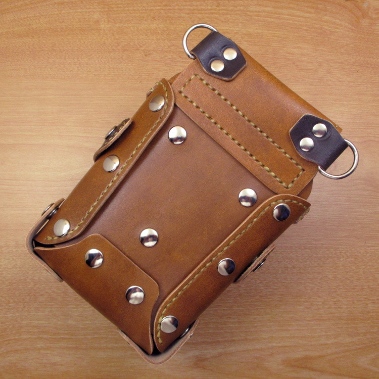 本革　５丁差し シザーケース (手染めキャメル×ナチュラル)　SCA-82/NCA