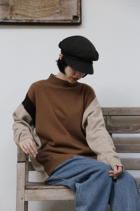 上品で雰囲気を醸し出す配色セーター　前後２wayセーター　ウールセーター ハイネック ニット　251006-1 5枚目の画像