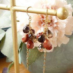 K10YG黒染め淡水パールのスタッドピアスとアズライトマラカイトの