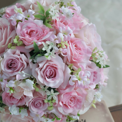 ピンク系造花ブーケ(ブートニア付き) ころんと可愛いピンクローズのウエディングブーケ/ブートニア付き/即日