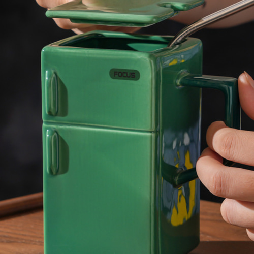 ミニ冷蔵庫デザイン セラミックマグカップ - レトロで可愛い