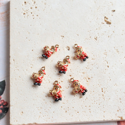 新作★立体　クリスマス　サンタさん　サンタクロース　エポチャーム　ゴールド　 16枚目の画像