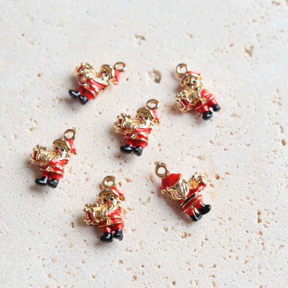 新作★立体　クリスマス　サンタさん　サンタクロース　エポチャーム　ゴールド　 14枚目の画像