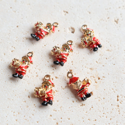 新作★立体　クリスマス　サンタさん　サンタクロース　エポチャーム　ゴールド　 11枚目の画像