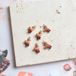 新作★立体　クリスマス　サンタさん　サンタクロース　エポチャーム　ゴールド　 5枚目の画像