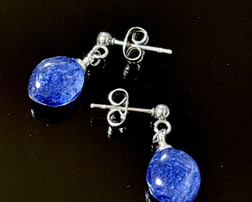 ヴィンテージ　ピアス　綺麗なブルー チェスカット ブルートパーズのピアス（スクウェア 大） | izumi