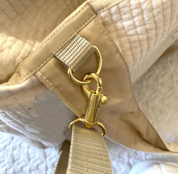 L Lサイズ　ハピリーダイナソー  選べる　両開き2wayマザーズバッグ　ヌビ　刺繍　恐竜　ボストンバッグ　オリジナル 6枚目の画像