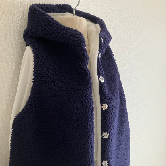 ボア×フリース　フードベスト　ネイビー×オフ　/ネイビー×ネイビー 6枚目の画像