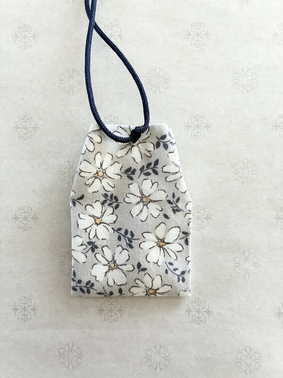 お守り袋　Mサイズ　デコレクションズ♡ふんわり裏地付き　送料無料 2枚目の画像