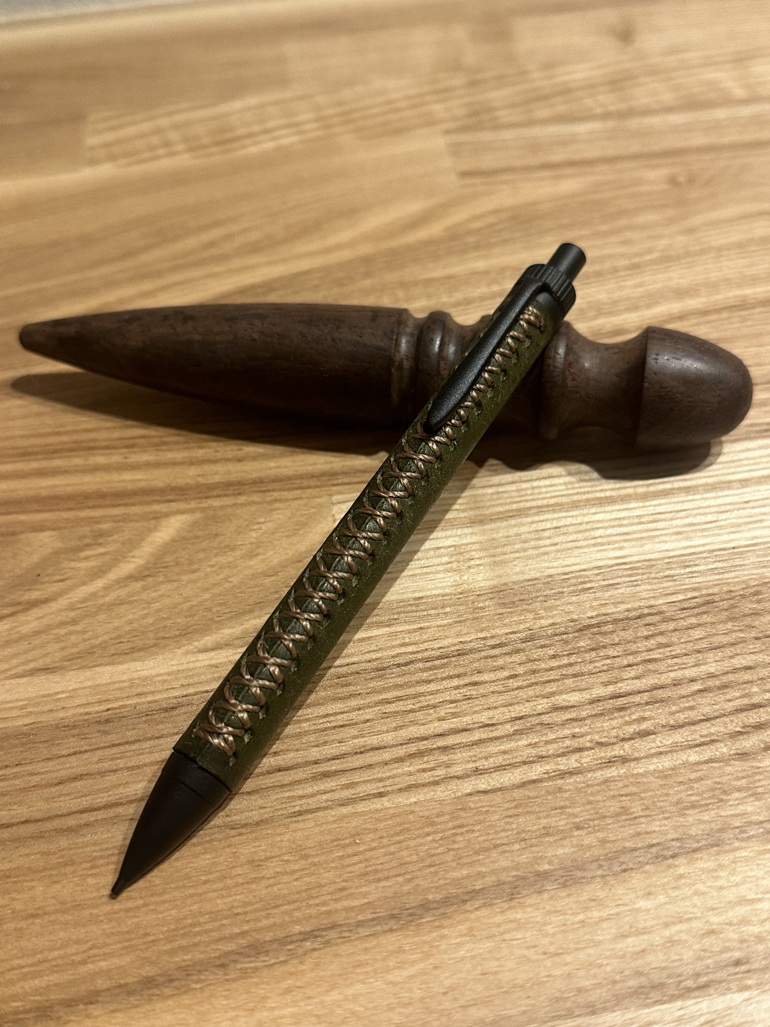 革軸ペン プエブロレザー 本革 加藤金属