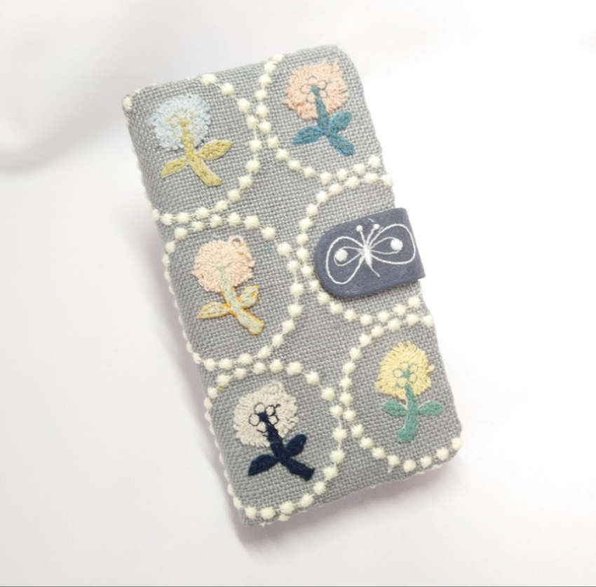 【受注製作】グレー×ライトイエロー タンバリン skip ミナペルホネン 手帳型スマホケース