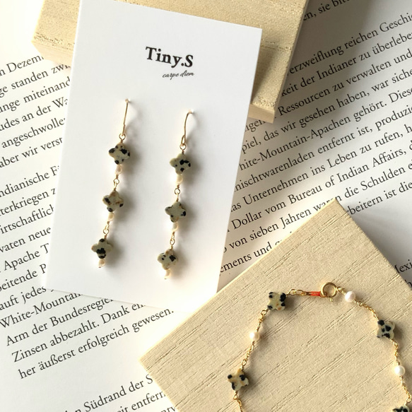 さりげないアニマル柄✴︎ダルメシアンジャスパー&淡水パール✴︎All 14Kgfピアス 3枚目の画像