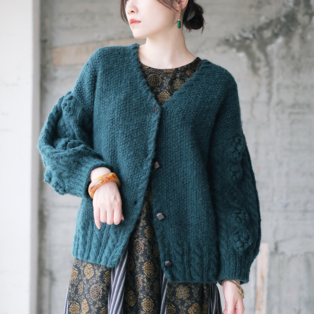 あったかウール♡手編みニットカーディガン（22w-12）ピーコックグリーン