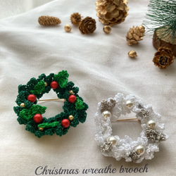 クリスマスリースのブローチ ＊＊受注製作＊＊ レース編み 手編み