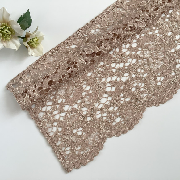 アンティークカラーのレース帯揚げ　スカラップ  ピンクベージュ／帯飾り 5枚目の画像