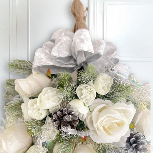 ホワイトローズのラグジュアリークリスマスリース (L)上品な冬の贈り物 ホワイトローズのラグジュアリークリスマスリース (L)上品な冬の