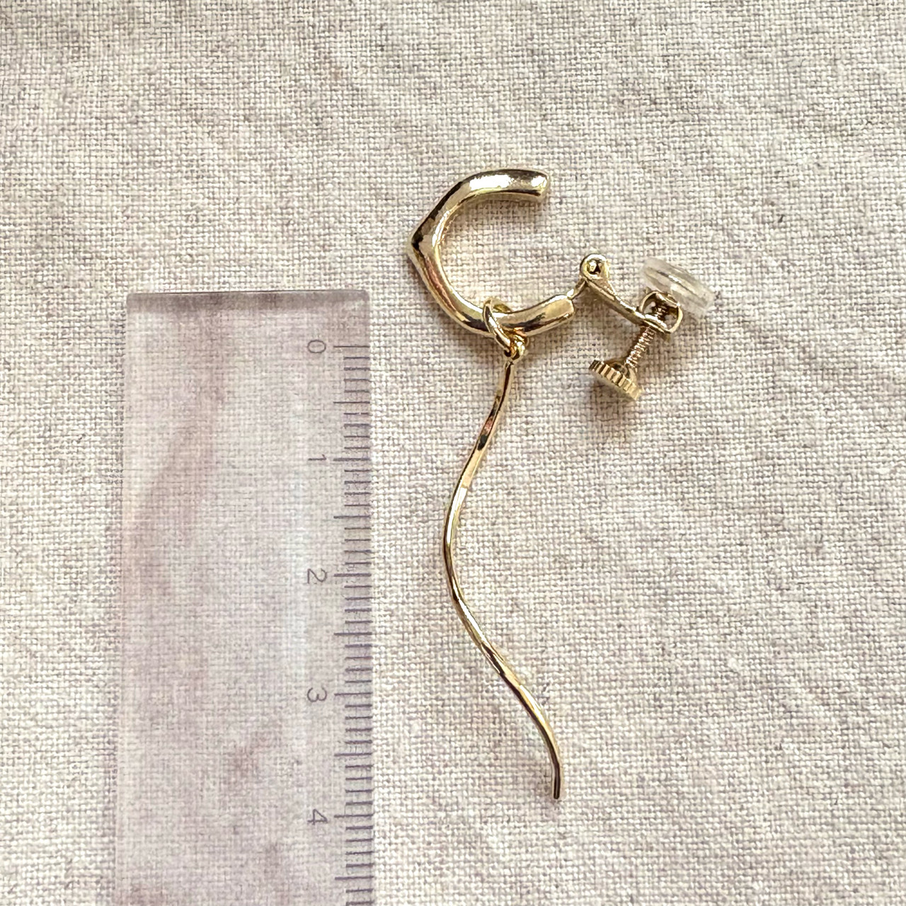 毎日付け替えて楽しめる 淡水パールとゴールドカラーチャーム７点セット➕フープイヤリング