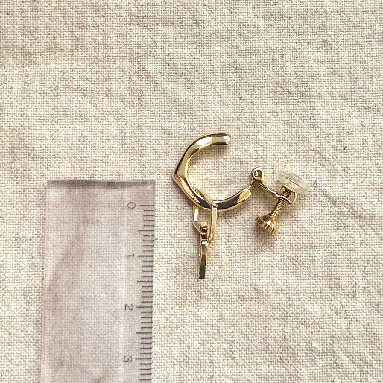 毎日付け替えて楽しめる 淡水パールとゴールドカラーチャーム７点セット➕フープイヤリング