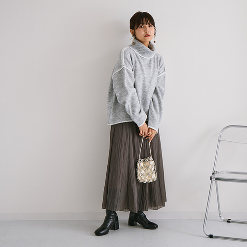 予約/AW新作】タックイン風のデザインだから脚のスッキリ見えが叶う