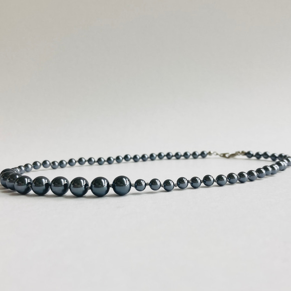 ガラスパールオールノットネックレス/約5x8mm約43cm/ガンメタル/R/made in japan 1枚目の画像