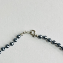 ガラスパールオールノットネックレス/約5x8mm約43cm/ガンメタル/R/made in japan 5枚目の画像