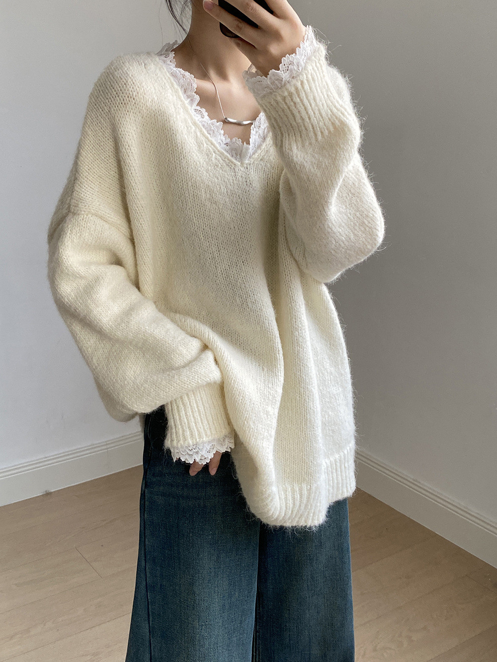 秋レディースV ネック ゆったり ニットレースフリル セーター【返品・交換可】品質最優先25-417