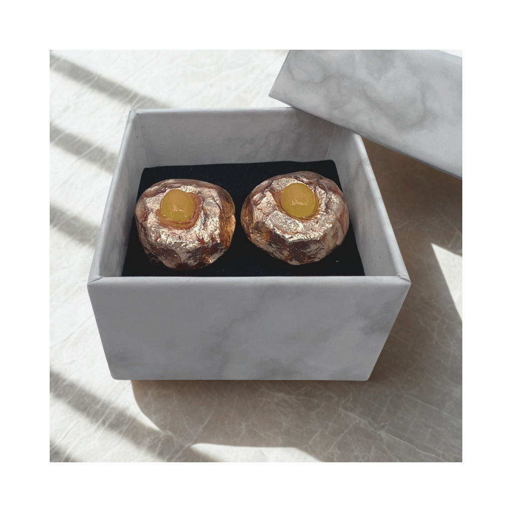 オレンジイエローオパールのゴールドナゲットピアス