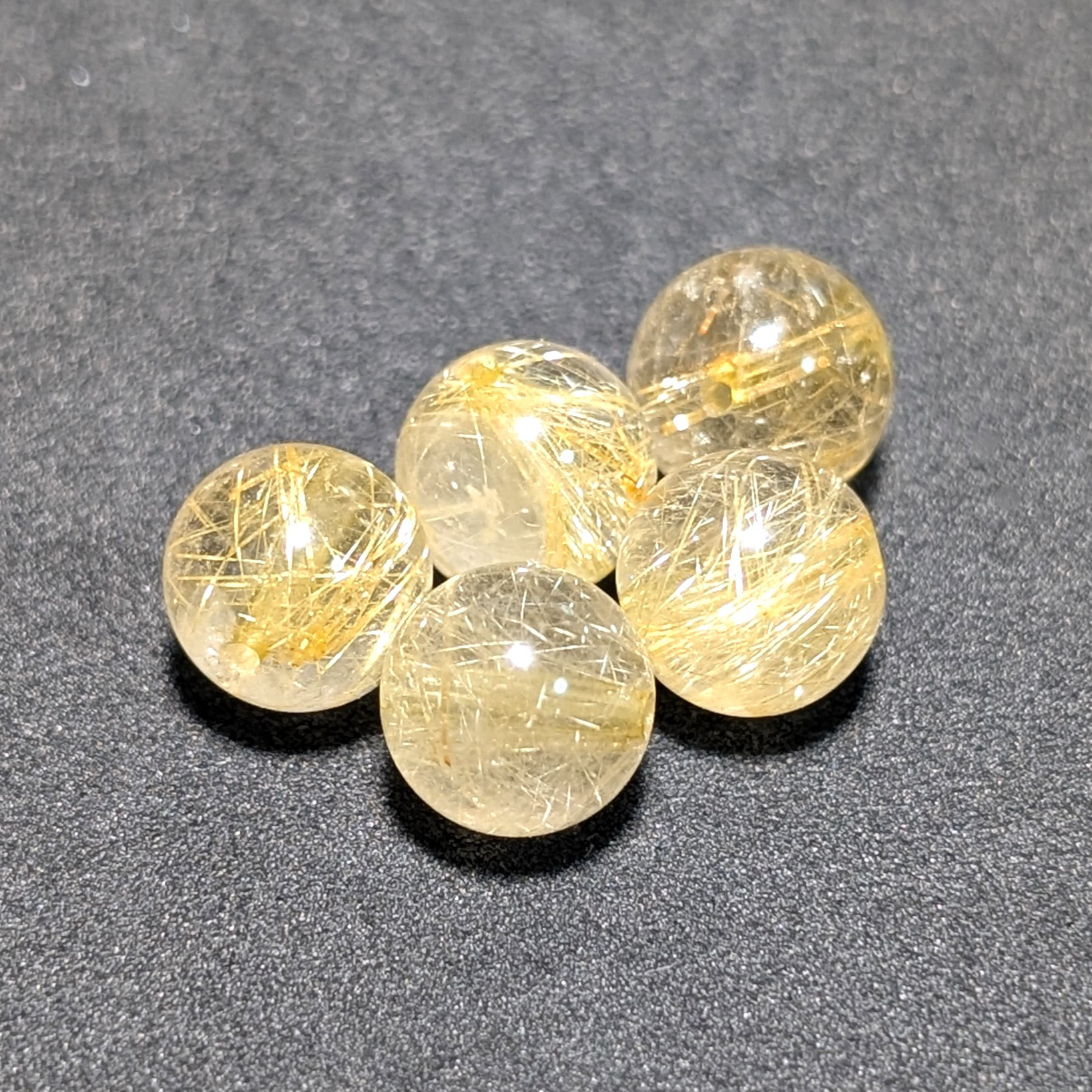 ※5粒限定【洗練された品質】ゴールド タイチンルチル 10mm 1粒売り 黄金に輝く天然石ストーン 極太金針水晶 ギフト