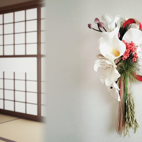 和モダン正月飾り】胡蝶蘭のしめ縄／しめ飾り／赤×白×金／玄関飾り