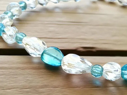 【送料無料】浄化とヒーリング、水晶とウォーターブルーアパタイトのブレスレットさん（伊勢神宮ご祈祷石さん使用）