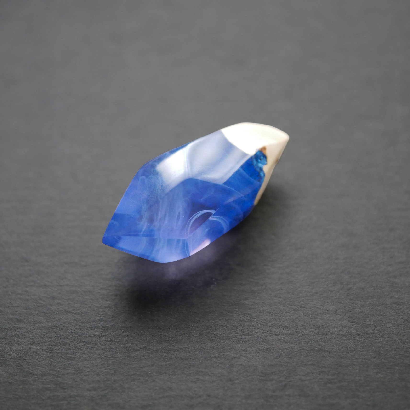 【1点物】メープルバールのウッドレジンネックレス | 紫涼